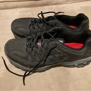 men’s steel toe shoes